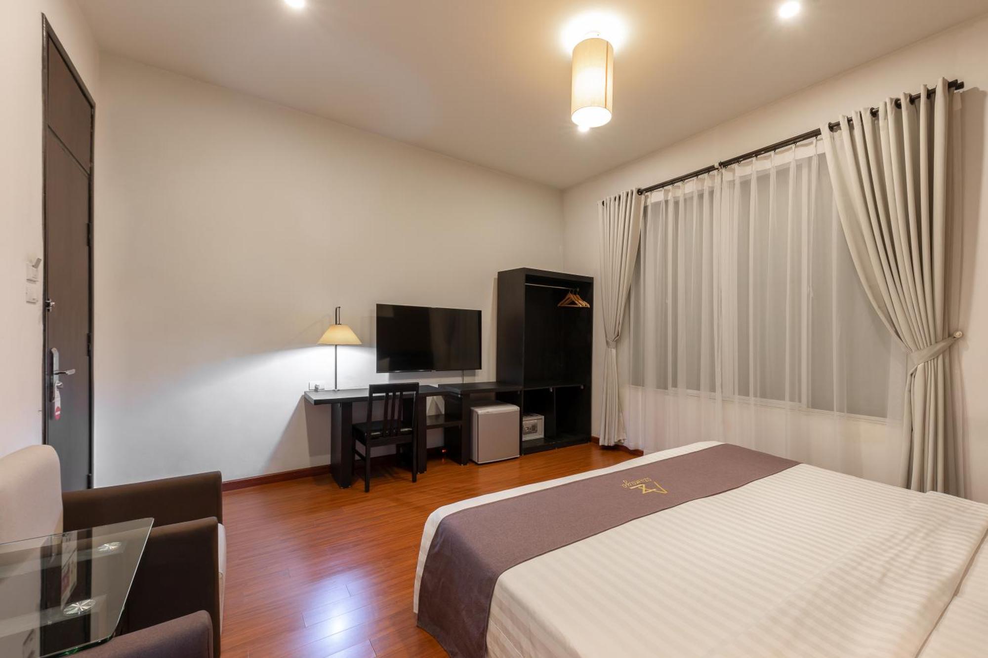 Azumaya Hotel Hai Ba Trung 1 Ханой Екстериор снимка