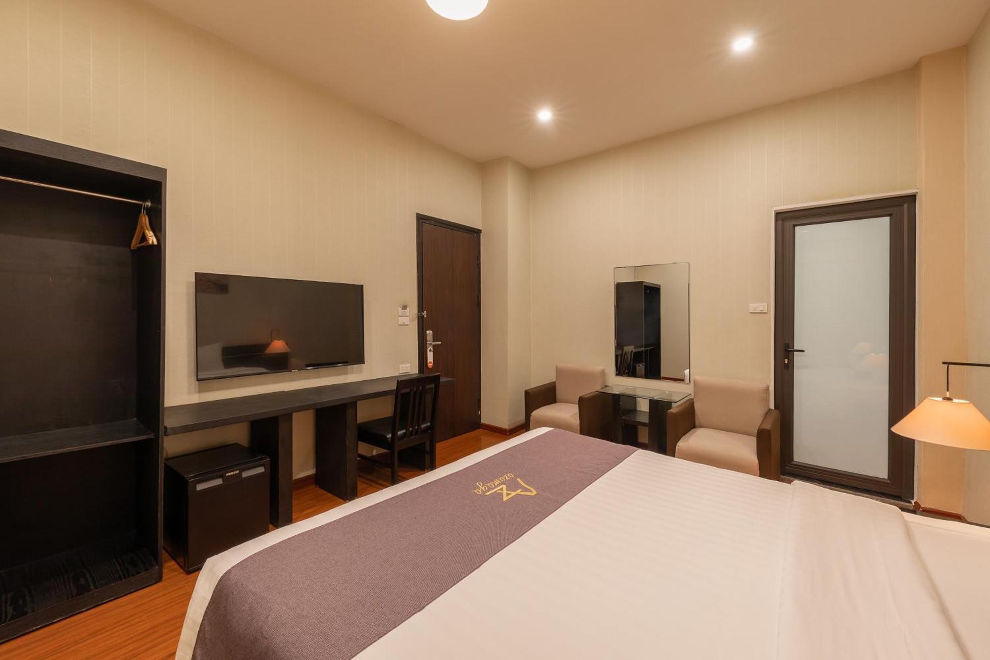 Azumaya Hotel Hai Ba Trung 1 Ханой Екстериор снимка